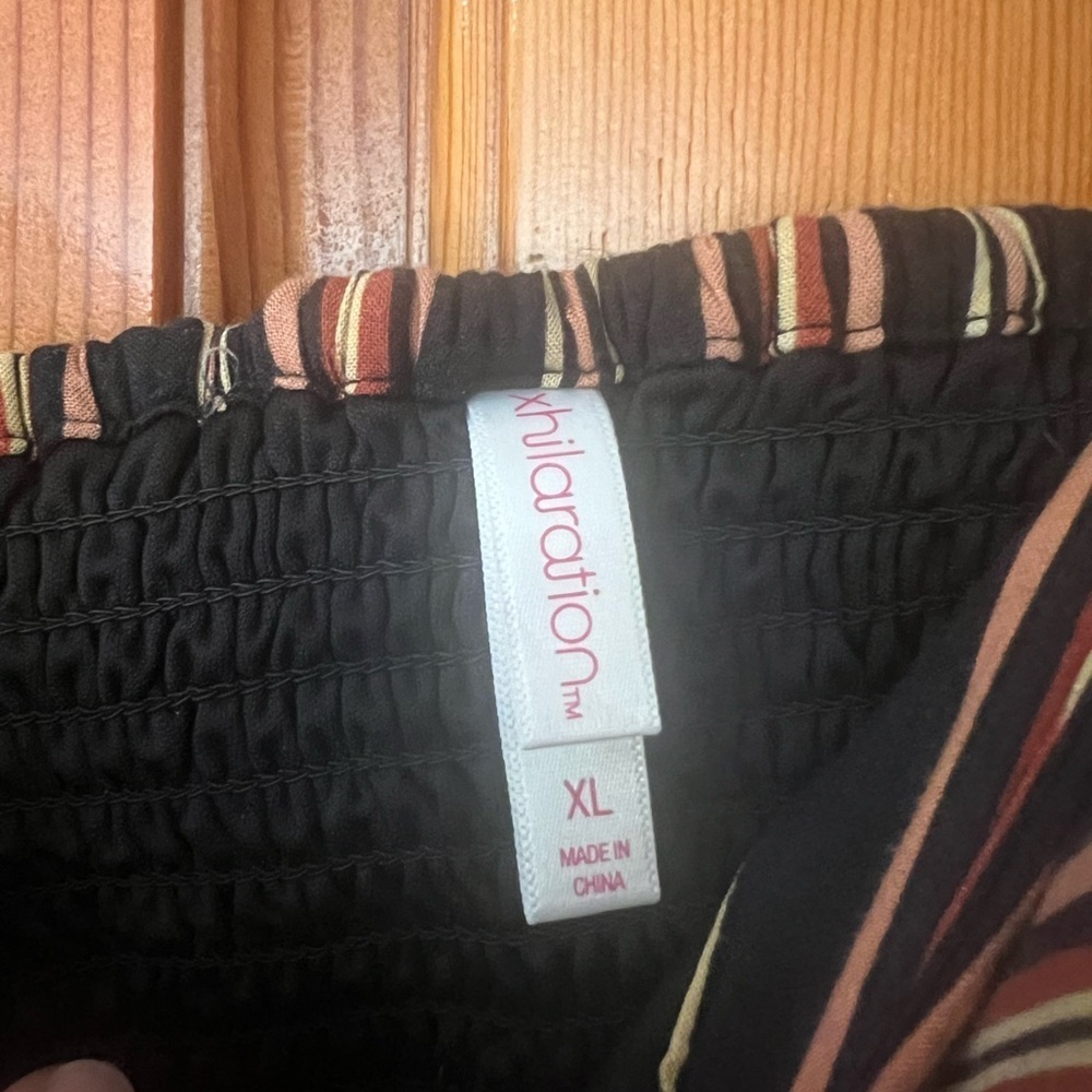 Xhilaration Multicolor Striped crop Top - Picture 3 of 4